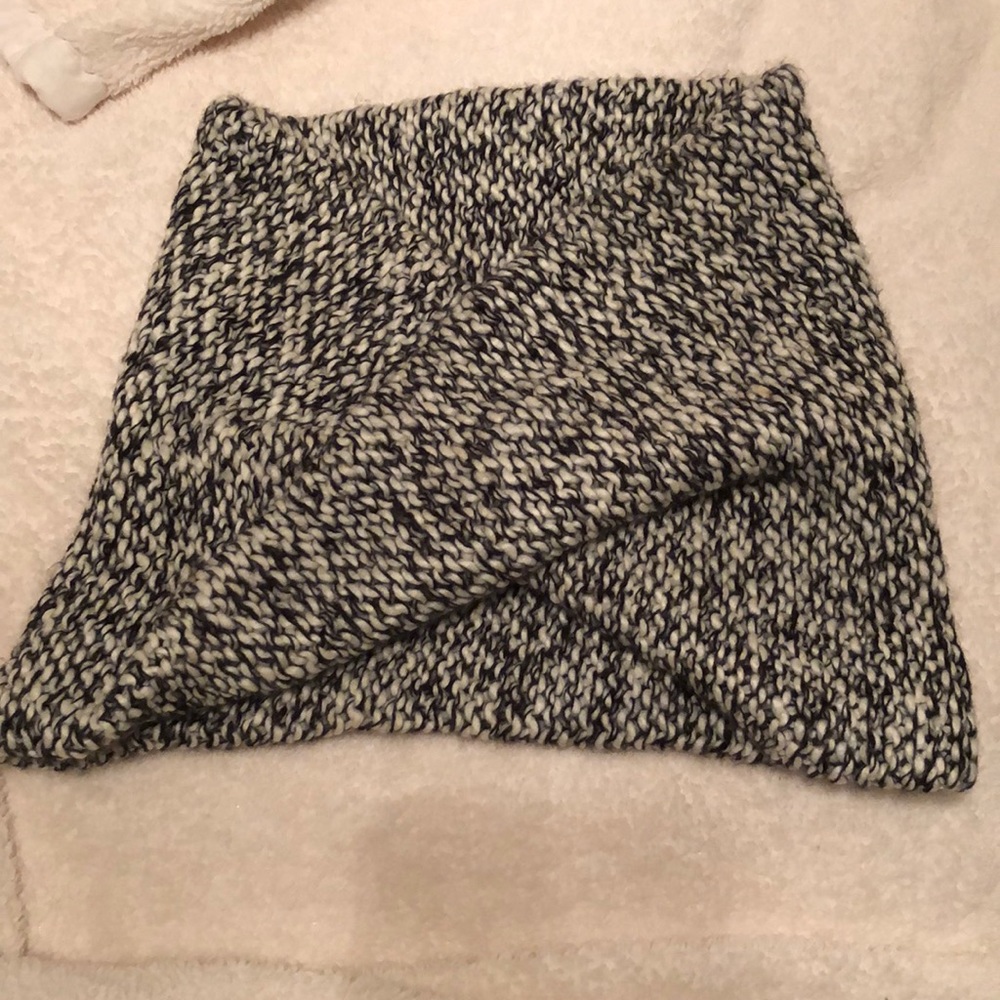 Loft scarf